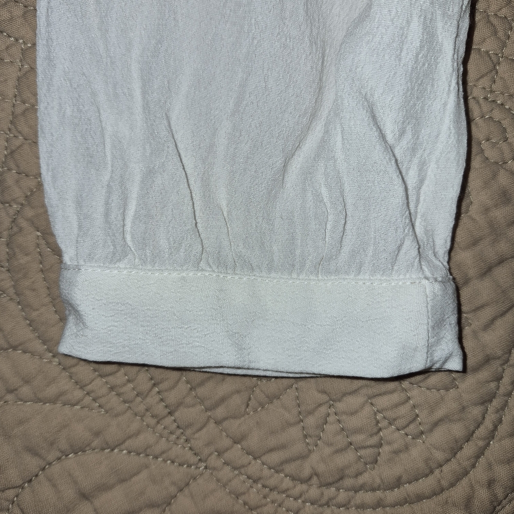 White Lace-Back Ruffle Button-Up Blouse - Picture 3 of 7